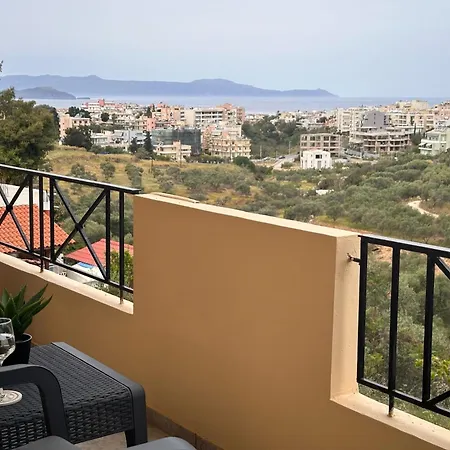 Kds Overlooking Chania Apartment